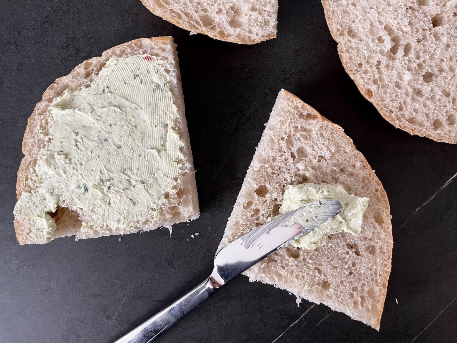 Fladenbrot-Sandwich mit Tomate &amp; Käse – OptiWelt