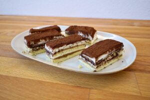 OptiGrill Backschale Rezept: Tiramisu-Schnitten